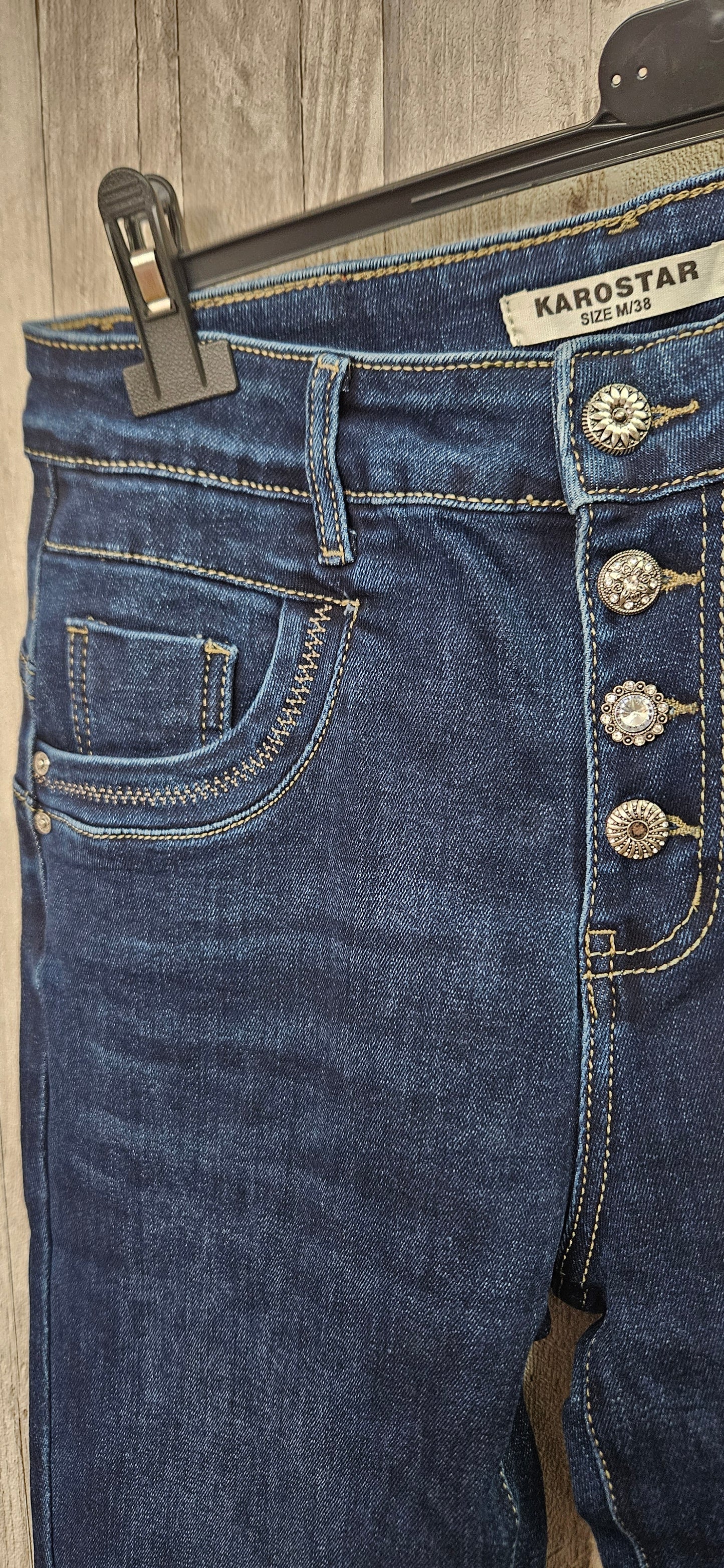 Karostar K2822 droit, plus large au bas du jean sans être trop large